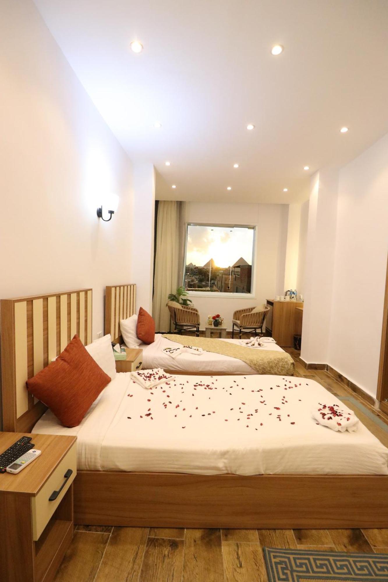 West Pyramids Hotel Kafrat al Jabal Exterior photo